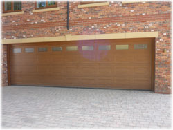 Carteck double sectional garage door